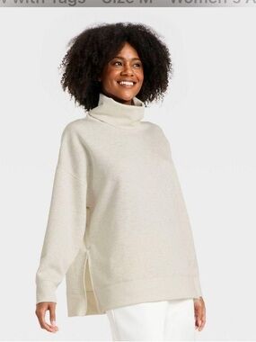 NWT All in motion airy sleek Turtleneck Sweatshirt - no offers